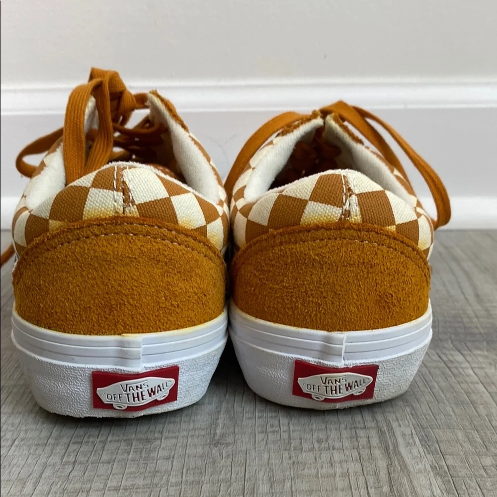 Vans stylish sneakers